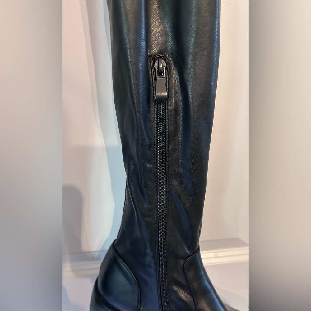 Azalea Wang SURGICAL-PROCEED THIGH HIGH
BOOTS - Picture 5 of 7